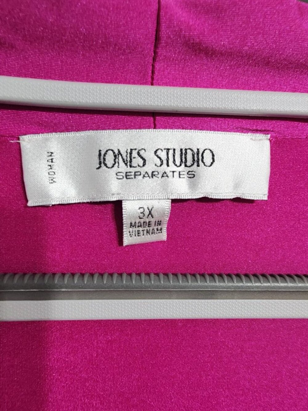 Jones Studio Fuchsia 3X Sleeveless Top – Draped Cowl Neck with Shoulder Accents - Picture 6 of 13